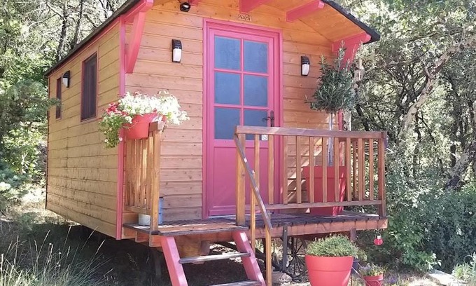 Monteils House | Roulotte romantique avec piscine en Cévennes