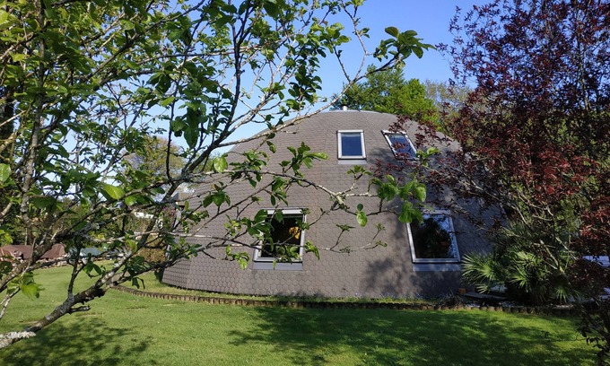 Locqueltas House | Round house 220 m2, large garden, 10 mn from Vannes