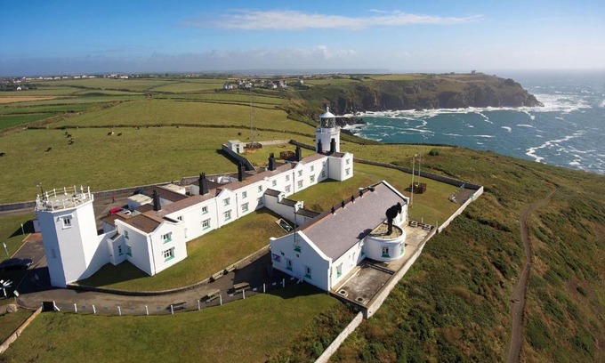 The Lizard House | Round Island