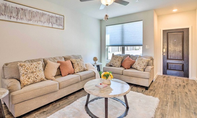 Sonoma Condo | Round Rock Condo - Walk to Kalahari Resort!