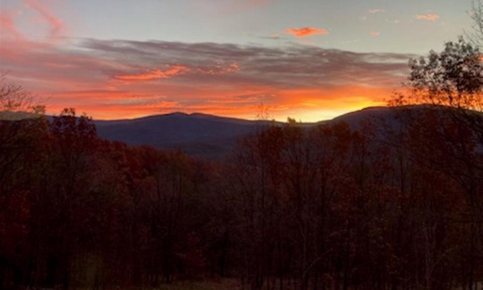 Stanley House | Roundhead_mountain_lodge