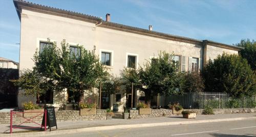 Alzon Hotel | Route 999