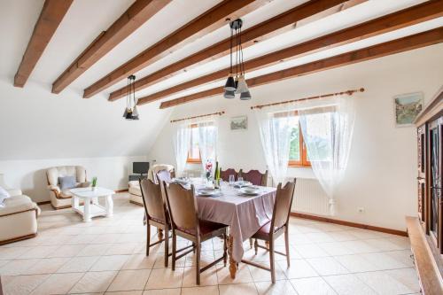 Pfaffenheim Apartment | Route des vins d'Alsace, domaine viticole 'Pinot Gris'