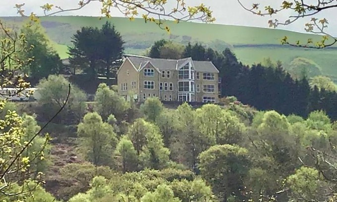 Cynonville Bed & Breakfast | Rowan House Bed breakfast Main house & self contained self catering apartment