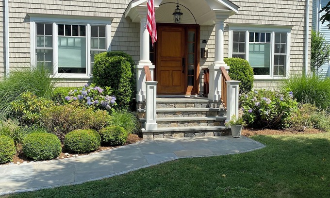 Rowayton House | Rowayton - Close To Town, Park & Beachn