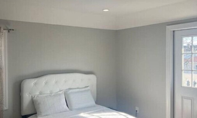 Queens House | Roxville Balconies Deluxe/New/4 min JFK Airport