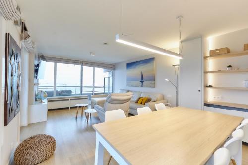 Ostend City Centre Apartment | Royal Ascot III 11-04