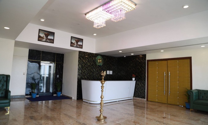 Oragadam Hotel | Royal Chola