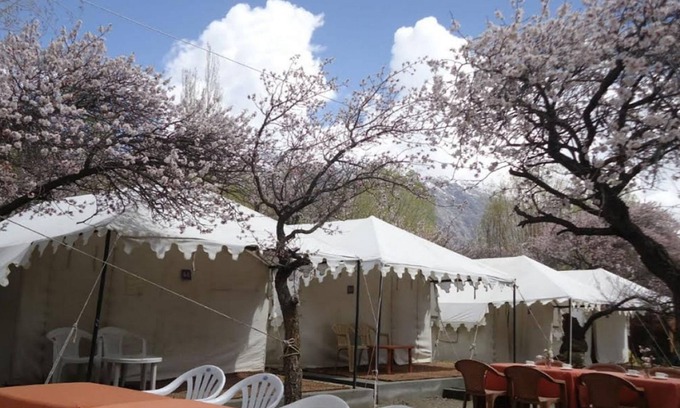 Hunder RV Rental | Royal Deluxe Camp