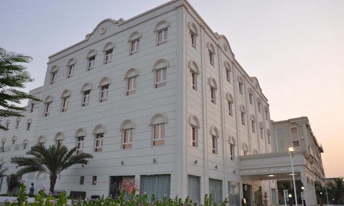 Sohar Hotel | Royal Gardens Hotel