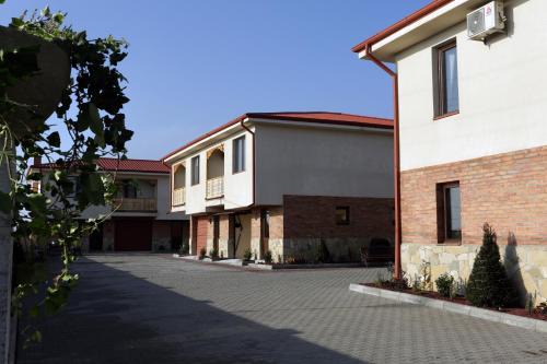 Natakhtari Hotel | Royal Green Hotel