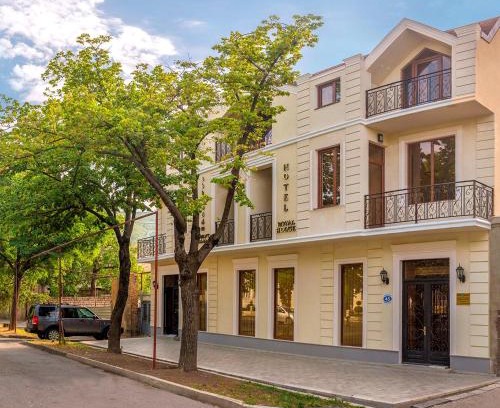 Gori Hotel | Royal House
