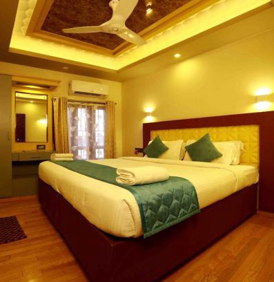Alappuzha Boat Rental | Royal Houseboats