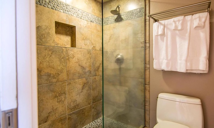 Kahana Condo | Royal Kahana Maui 1110 Oceanfront 2.