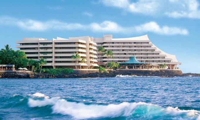 Historic Kailua Village Resort | Royal Kona Resort