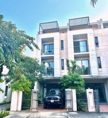 Ha Long Apartment | Royal Lotus Homestay Villa 5 Phòng Ngủ