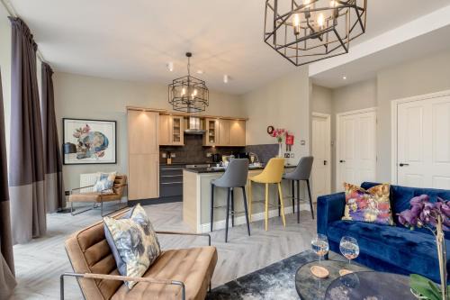 Old Town Apartment | Royal Mile Apartments by Joivy