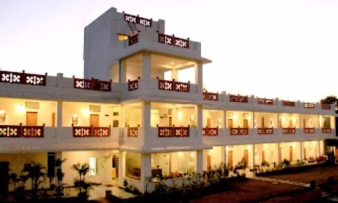 Jamwa Ramgarh Hotel | Royal Ocean Resort
