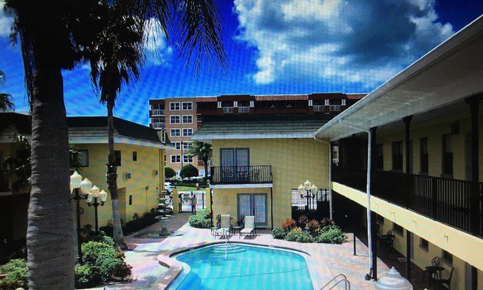 Redington Beach Condo | Royal Orleans Cozy Balcony Studio-Relax, Pleasant Ocean & City Gulf blvd View!