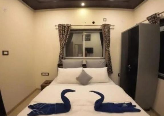 Mahabaleshwar Cabin | Royal palace