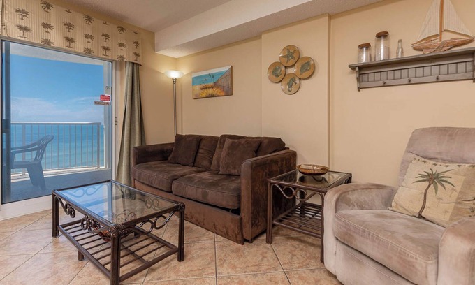 Gulf Shores Condo | Royal Palms 1BR 2BA! Condo 1207 ~