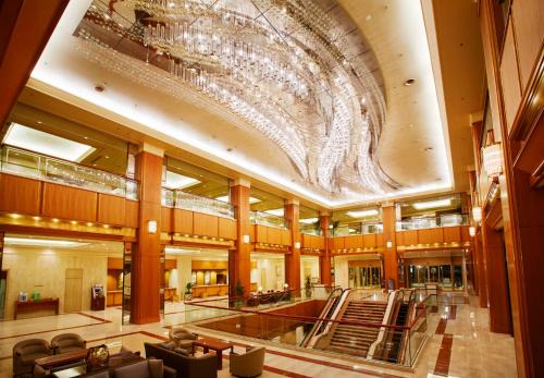 Chuo Hotel | Royal Park Hotel
