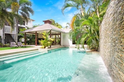 Cairns North Apartment | Royal Pavilions 8