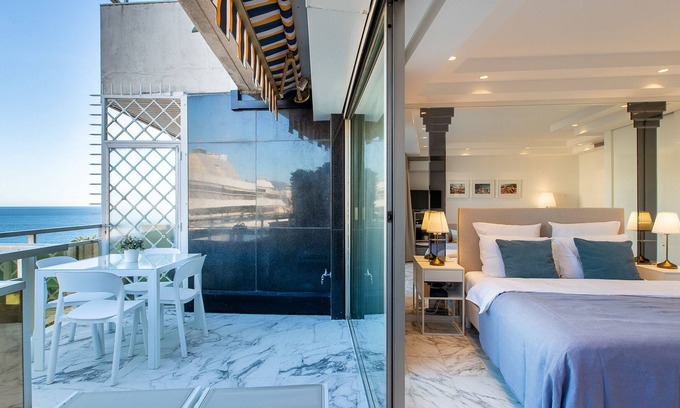 Carre d'Or Apartment | ROYAL PROMENADE : Pool, terrace with sea view