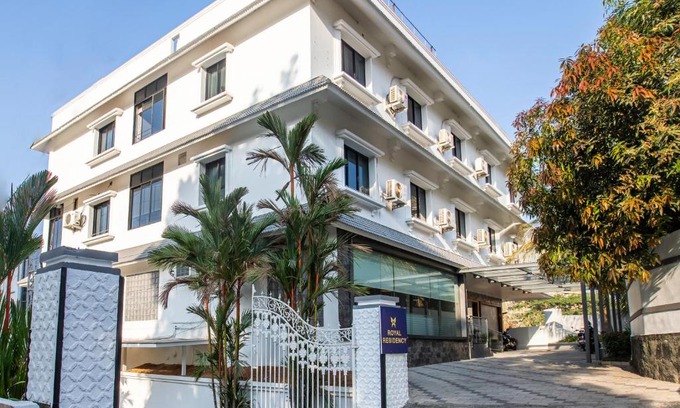 Kakkanad Hotel | Royal Residency