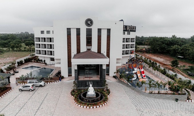 Hubli Hotel | Royal Ritz