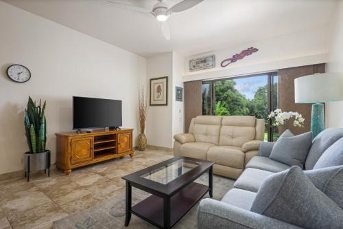 Kailua-Kona Apartment | Royal Sea Cliff Kona by OUTRIGGER - Select Your Unit