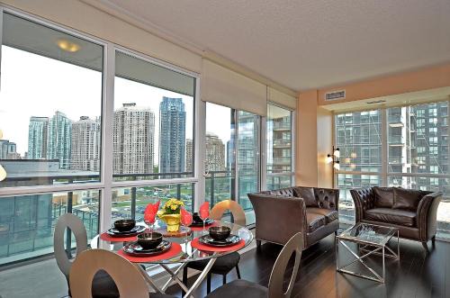 Downtown Mississauga Apartment | Royal Stays Furnished Apartments - Square One