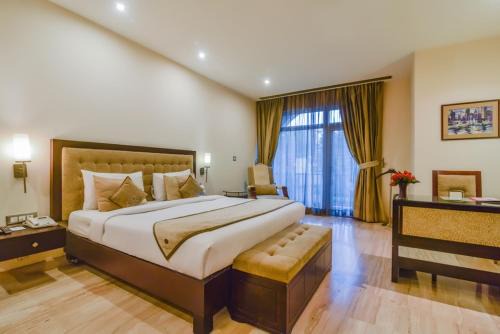Ghata Hotel | Royal Studio Golf course road - Gurugram