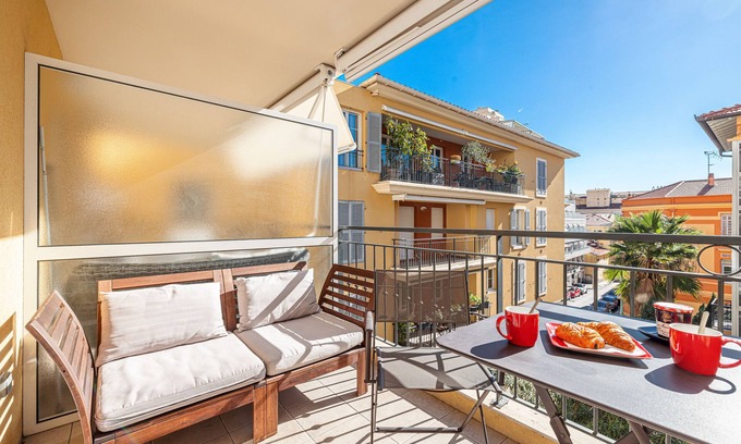 Menton Apartment | Royal Sunny Apt 200m From Beach, Menton, France