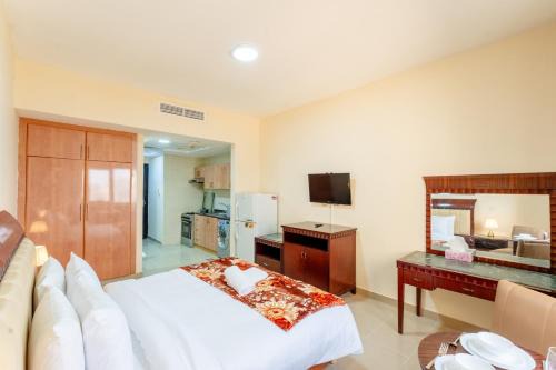 Al Majaz Apartment | Royal Tulip Studio