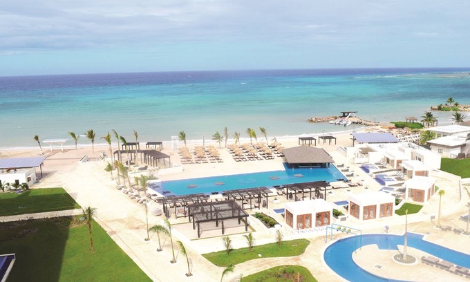 Falmouth Resort | Royalton Blue Waters Montego Bay, An Autograph Collection All Inclusive Resort