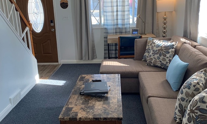 Baltimore House | Royalty Homes - Family style, clean in a safe area.
