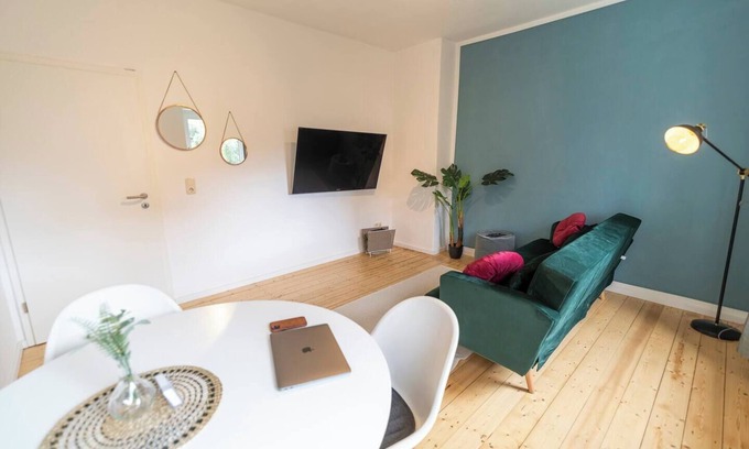 Magdeburg Apartment | RR | Awesome Apartment 46 m² | Kitchen | WIFI