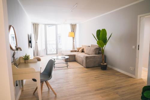 Giebichenstein Apartment | RR - NEW - Beautiful Apartment 80qm - Lift - WIFI