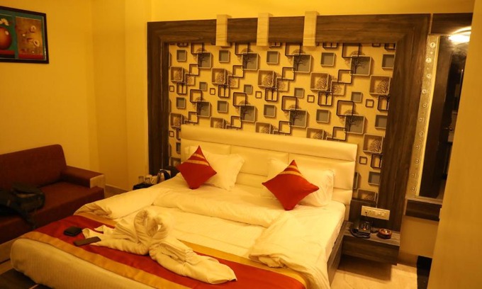 Mahoba Hotel | RRC HOTEL