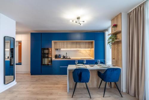 Timisoara Apartment | RTO Central Apartment - Private Parking - Panoramic Terrace