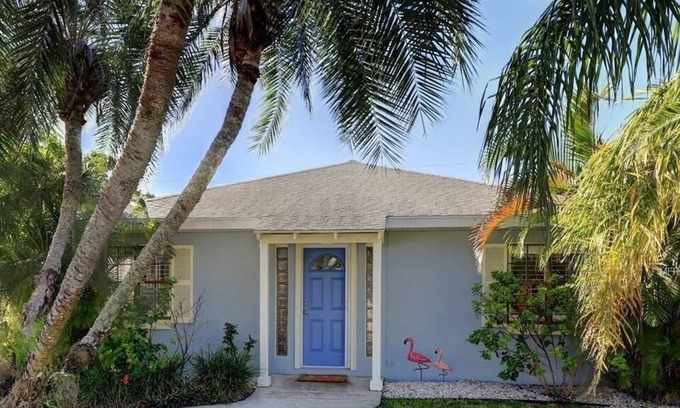 Indian Rocks Beach Cottage | Ruby’s Cottage # 1 Indian Rocks Beach