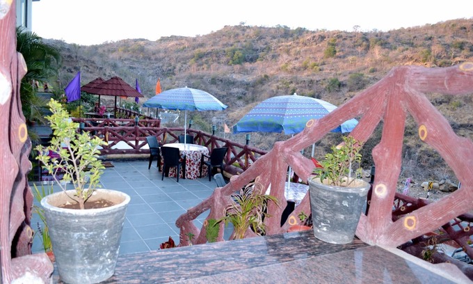 Kumbhalgarh Hotel | Rudraksh Hotel & Restaurant