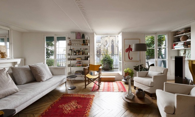 Quartier des Invalides Apartment | Rue de Champagny by onefinestay