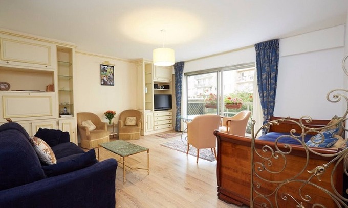 16th Arrondissement Apartment | rue Jean de la Fontaine