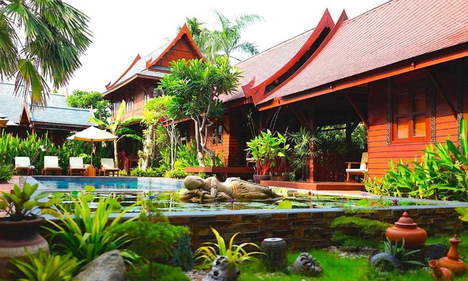 Khao Takiab Resort | Ruenkanok Thaihouse Resort