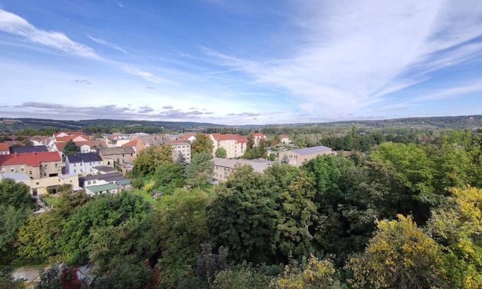 Naumburg Apartment | Ruhig Gelegene Wohnung, mit Blick in die Weinberge und ins Saaletal