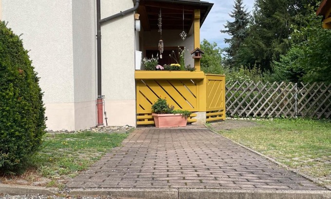 Rudolstadt Apartment | Ruhige Ferienwohnung Lutherstraße