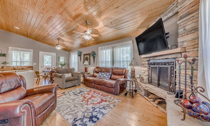 Ruidoso House | Ruidoso Mountain Cabin w/Deck, 1 Mi to Hiking