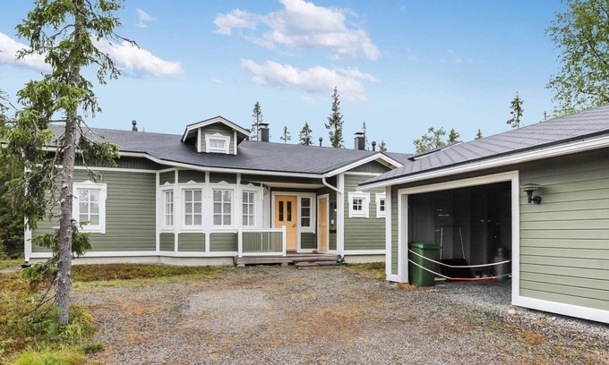 Rukatunturi House | Rukan Taikavuosselin Helmi 8 B by Interhome
